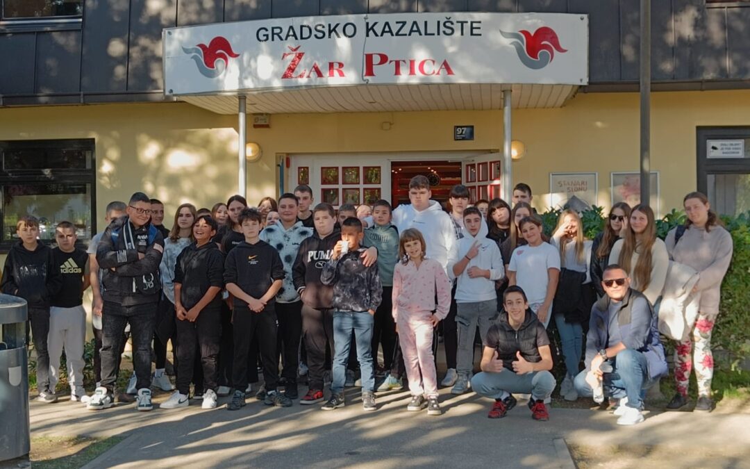 Učenici naše škole posjetili su kazalište „Žar ptica“